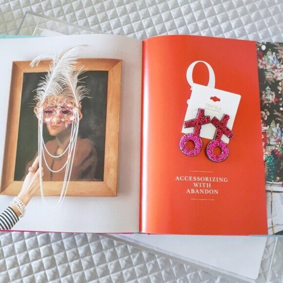 NWOT Ten79LA pink & red Xs & Os beaded earrings - Picture 2 of 4